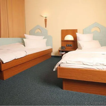 Szálloda Transmar Travel Bindlach